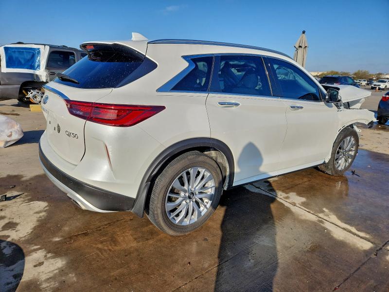 Фото 3 - INFINITI QX50