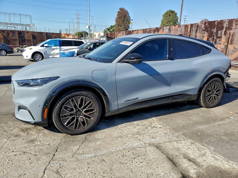 Фото 1 - FORD MUSTANG