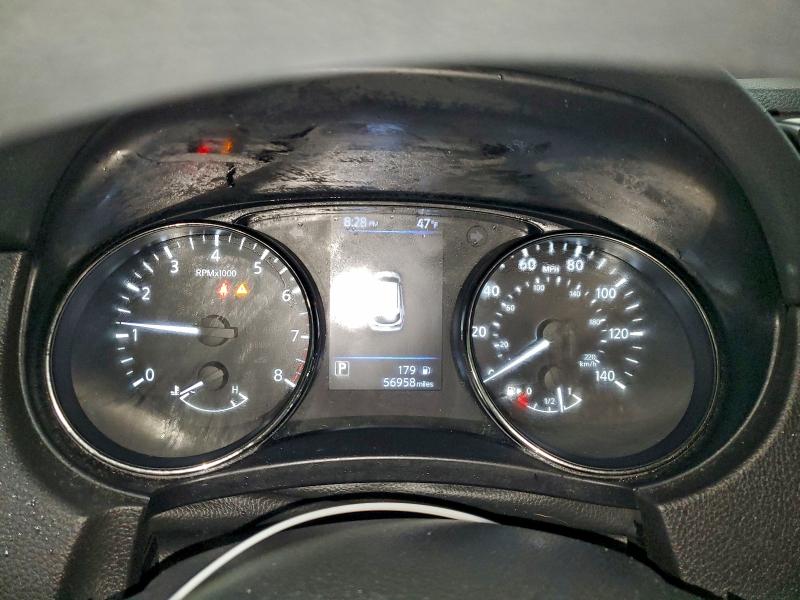 Фото 9 - NISSAN ROGUE