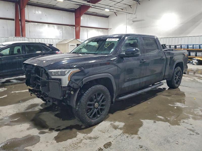 Фото 1 - TOYOTA TUNDRA