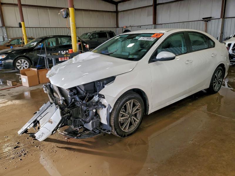 Фото 1 - KIA FORTE