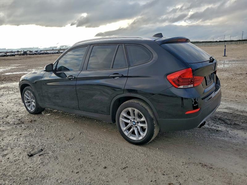 Фото 2 - BMW X1