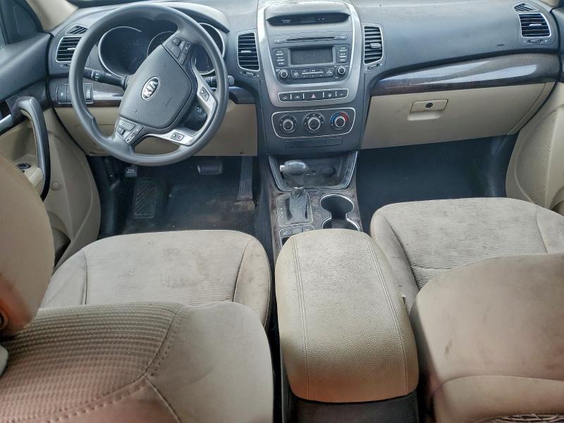 Фото 8 - KIA SORENTO