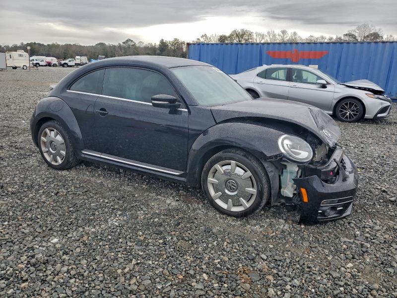 Фото 4 - VOLKSWAGEN BEETLE