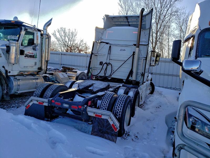 Фото 4 - VOLVO All Models