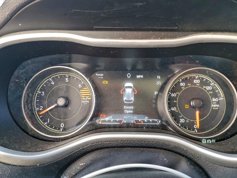 Фото 9 - JEEP GRAND CHER