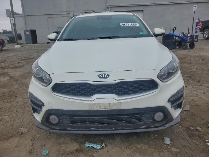 Фото 5 - KIA FORTE