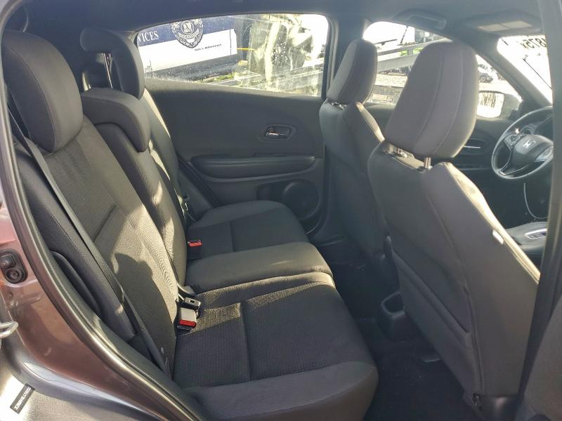 Фото 10 - HONDA HR-V