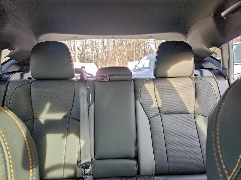 Фото 10 - SUBARU CROSSTREK