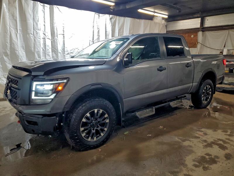 Фото 1 - NISSAN TITAN