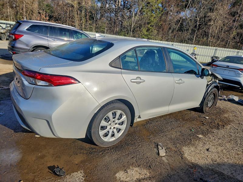 Фото 3 - TOYOTA COROLLA