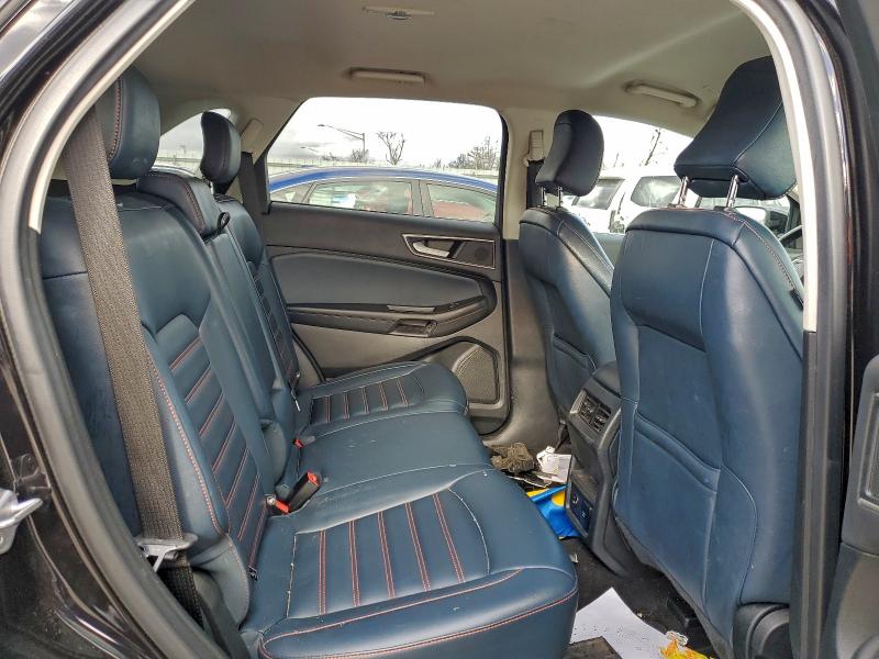 Фото 11 - FORD EDGE