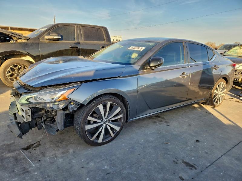 Фото 1 - NISSAN ALTIMA