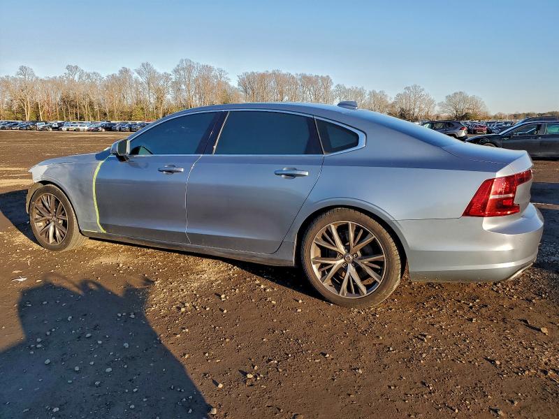 Фото 2 - VOLVO S90