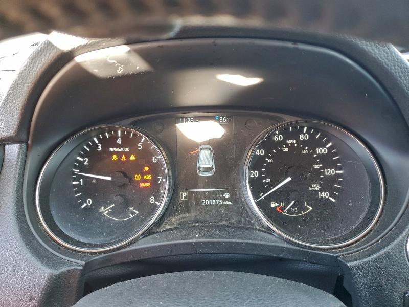 Фото 9 - NISSAN ROGUE