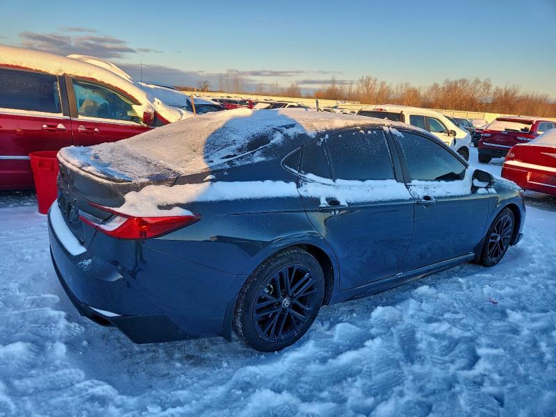 Фото 3 - TOYOTA CAMRY