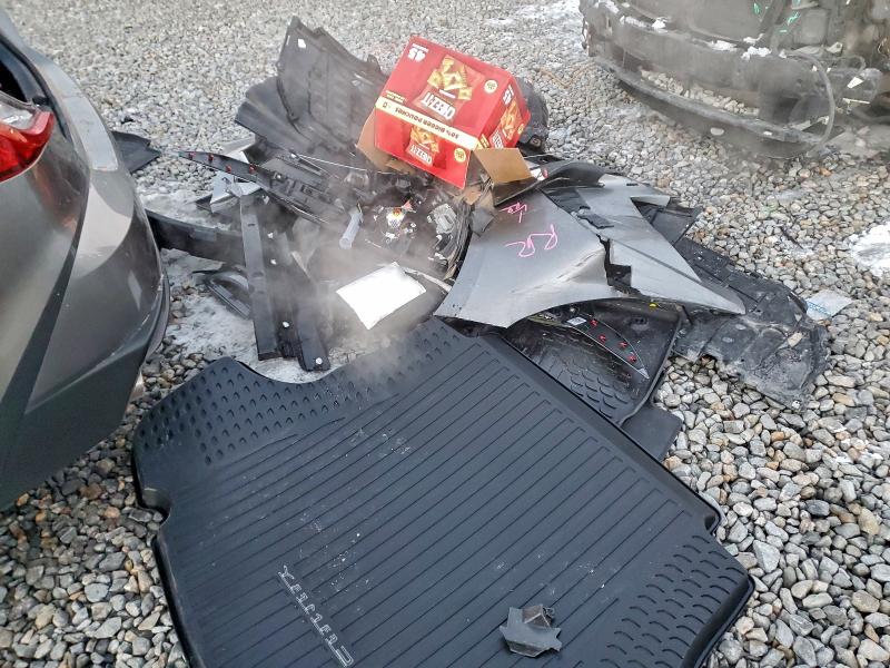 Фото 12 - TOYOTA CAMRY