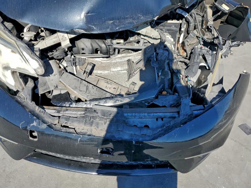 Фото 11 - NISSAN VERSA