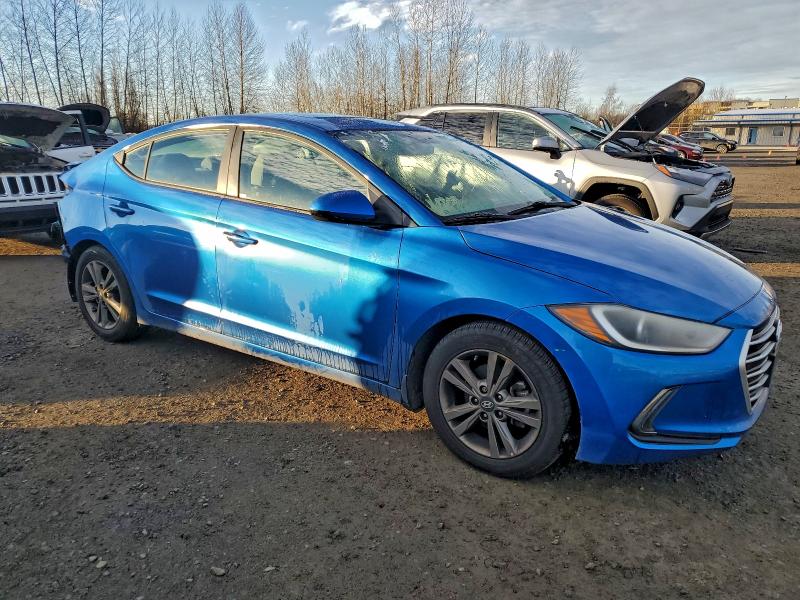 Фото 4 - HYUNDAI ELANTRA