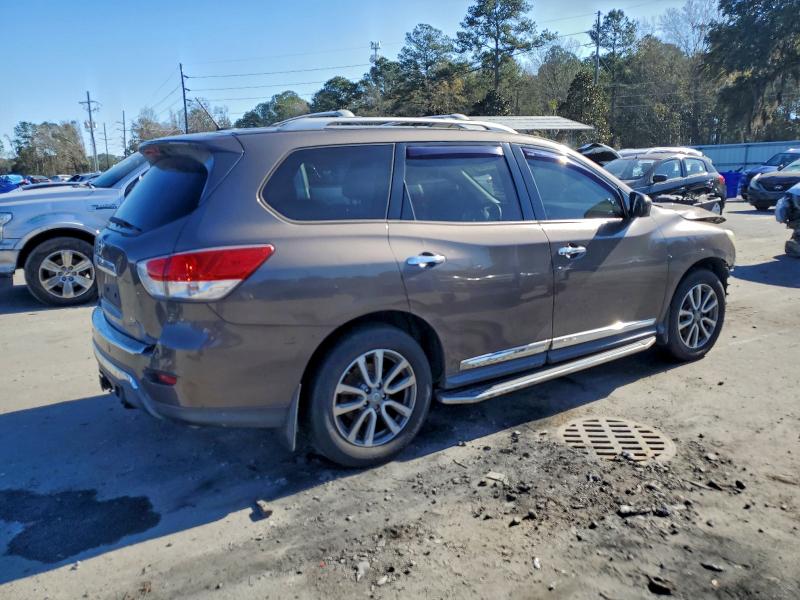 Фото 3 - NISSAN PATHFINDER