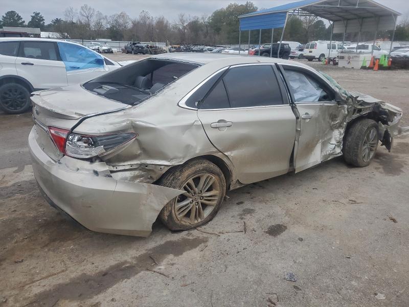 Фото 3 - TOYOTA CAMRY