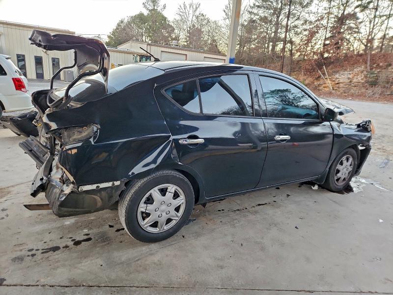 Фото 3 - NISSAN VERSA