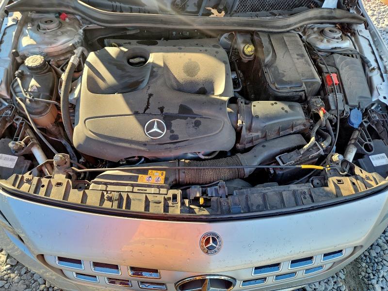 Фото 12 - MERCEDES-BENZ GLA-CLASS