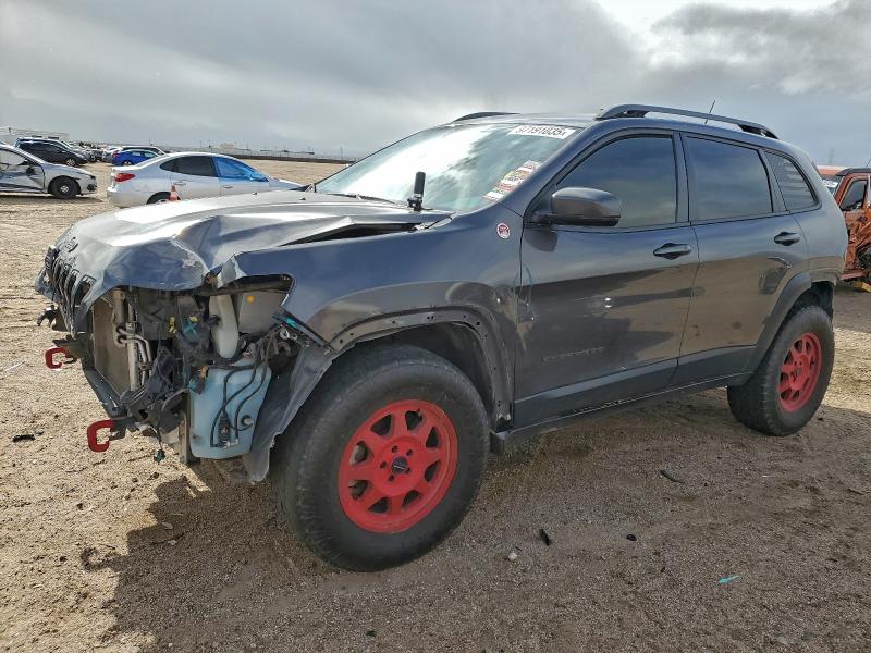 Фото 1 - JEEP CHEROKEE