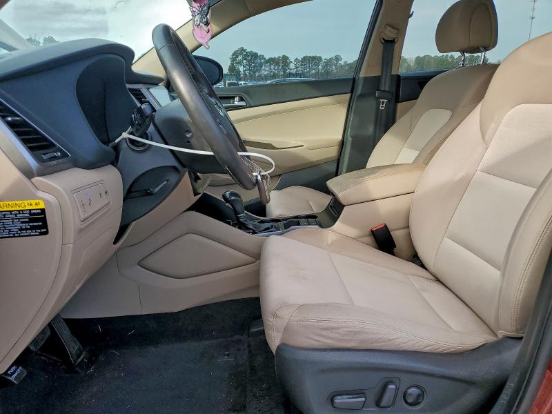 Фото 7 - HYUNDAI TUCSON