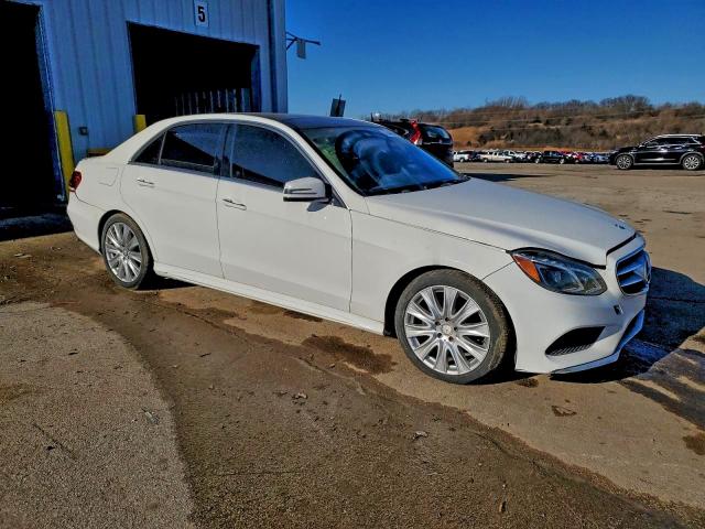 Фото 4 - MERCEDES-BENZ E-CLASS