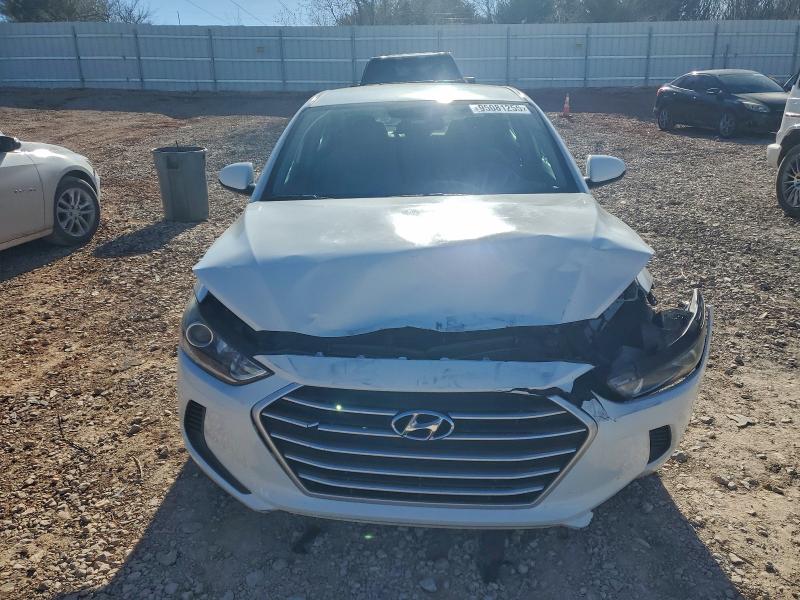 Фото 5 - HYUNDAI ELANTRA