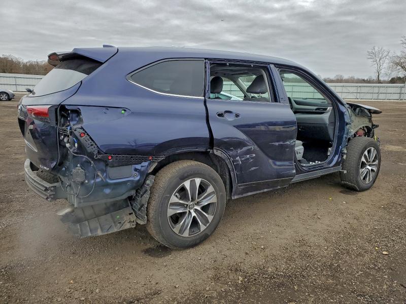 Фото 3 - TOYOTA HIGHLANDER