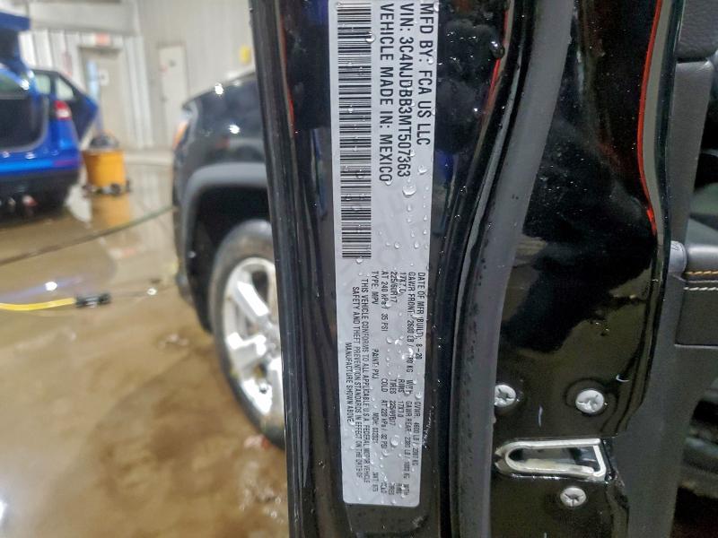 Фото 13 - JEEP COMPASS