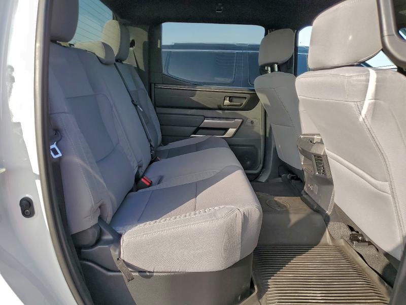 Фото 10 - TOYOTA TUNDRA