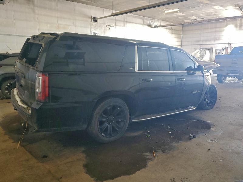 Фото 3 - GMC YUKON