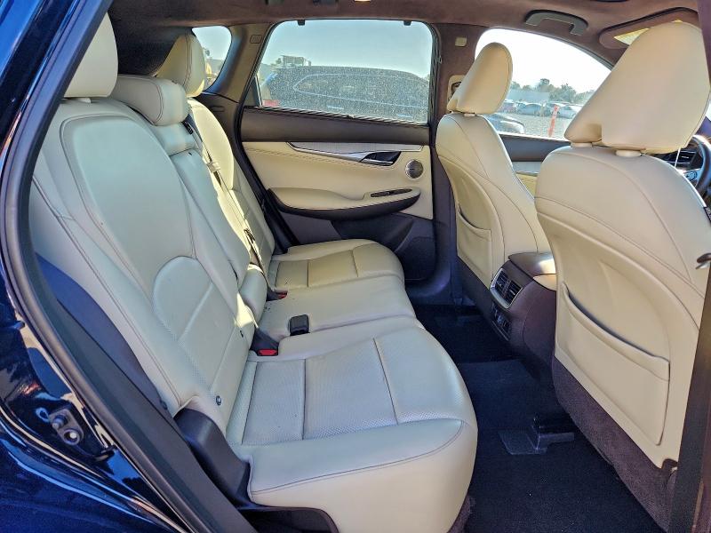 Фото 11 - INFINITI QX50