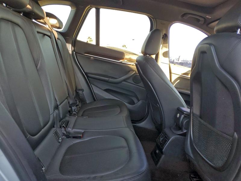 Фото 11 - BMW X1