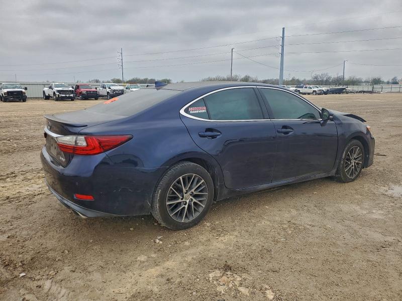 Фото 3 - LEXUS ES350