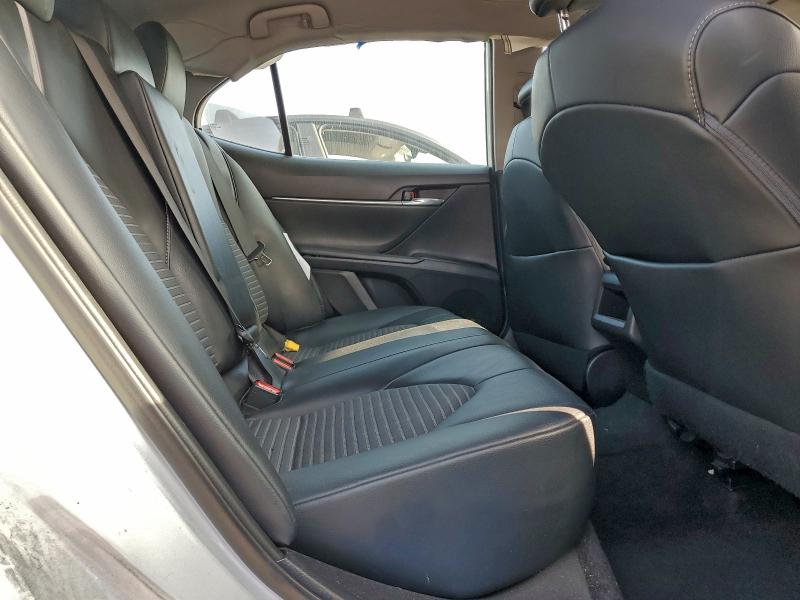 Фото 10 - TOYOTA CAMRY