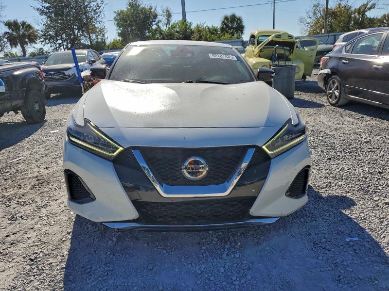 Фото 5 - NISSAN MAXIMA