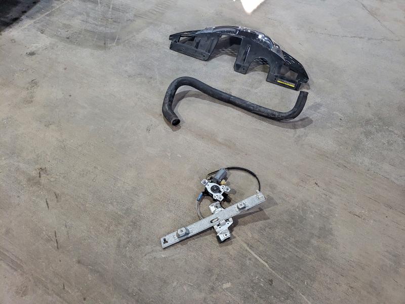 Фото 13 - NISSAN ROGUE