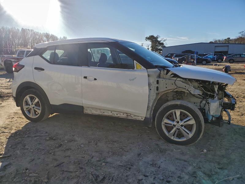 Фото 4 - NISSAN KICKS