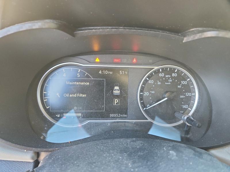 Фото 9 - NISSAN VERSA