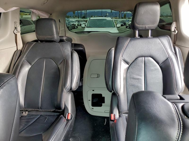 Фото 10 - CHRYSLER PACIFICA