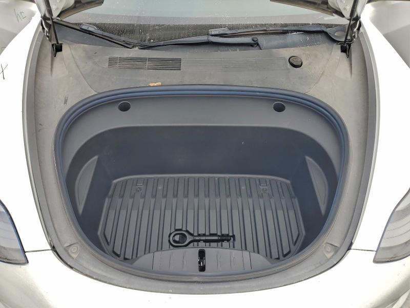 Фото 11 - TESLA MODEL 3