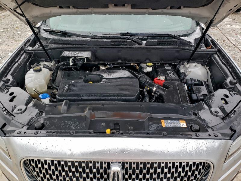 Фото 12 - LINCOLN NAUTILUS