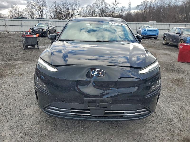 Фото 5 - HYUNDAI KONA