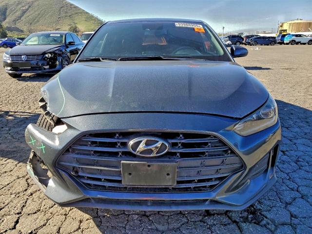 Фото 5 - HYUNDAI VELOSTER