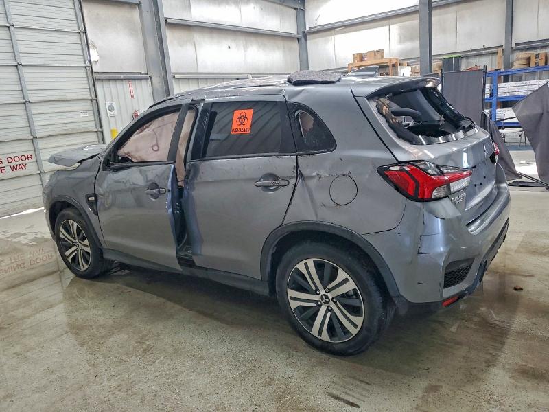 Фото 2 - MITSUBISHI OUTLANDER