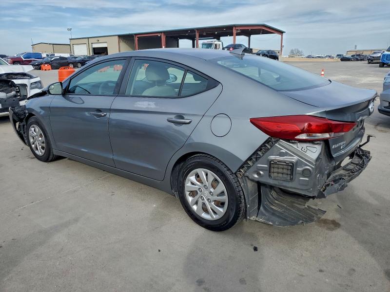 Фото 2 - HYUNDAI ELANTRA